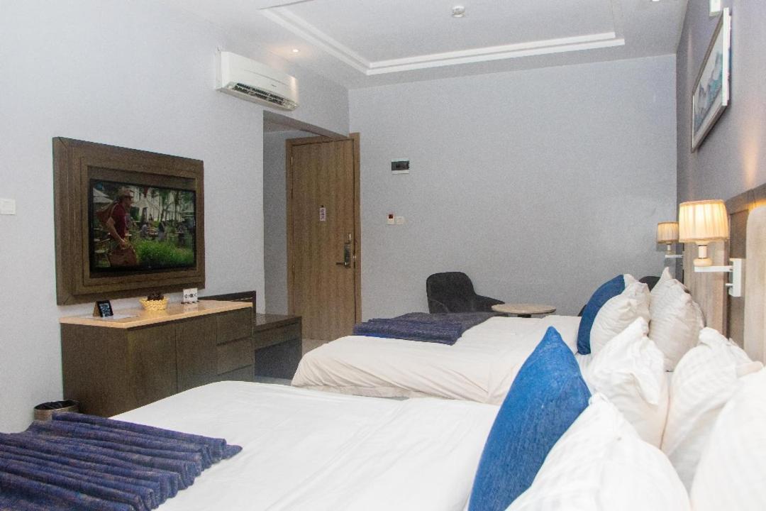 Perfecto La Villa Hotel And Suites Lagos Exterior foto